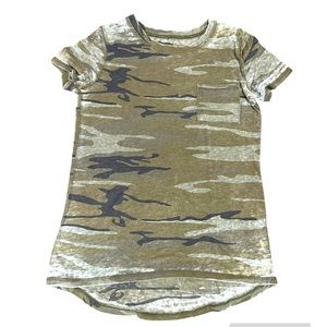 Green Camo Tshirt w/pocket, size large, from target